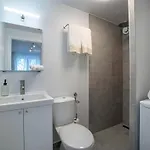 One Bedroom With Garden Views - Access To Amazing Rooftop Terrace, Free Parking And Gym On Premises Apartment *