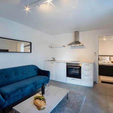 One Bedroom With Garden Views - Access To Amazing Rooftop Terrace, Free Parking And Gym On Premises *