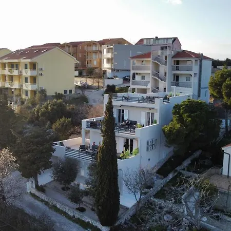 Apartment Garden View With Rooftop Terrace Rogoznica (Sibenik-Knin)