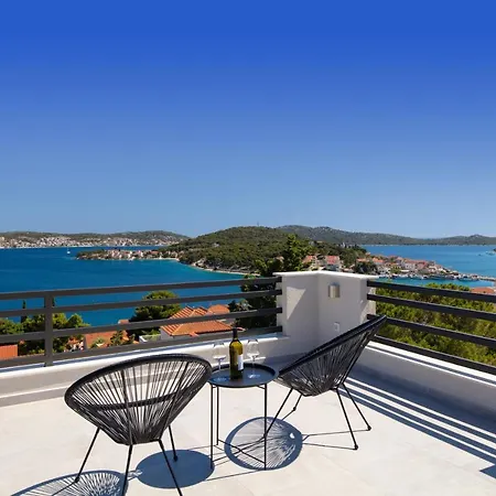 Apartment Garden View With Rooftop Terrace Rogoznica (Sibenik-Knin)