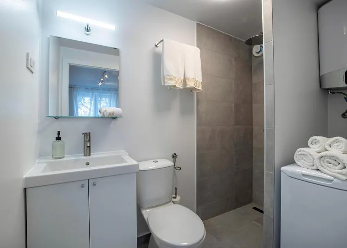 One Bedroom With Garden Views - Access To Amazing Rooftop Terrace, Free Parking And Gym On Premises Appartement *