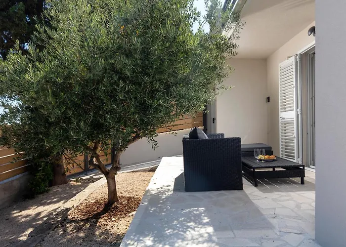 One Bedroom With Garden Views - Access To Amazing Rooftop Terrace, Free Parking And Gym On Premises Appartement *